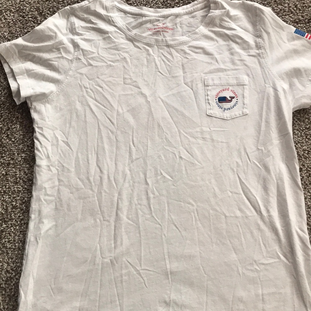 Vineyard Vines T-shirt